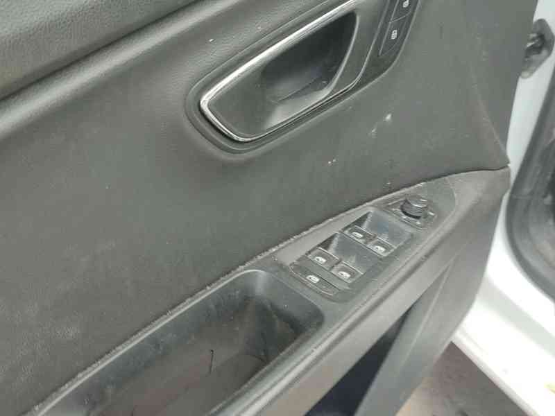Recambio de mando elevalunas delantero izquierdo para seat leon (5f1) 2.0 tdi referencia OEM IAM 5G0959857GIHA  