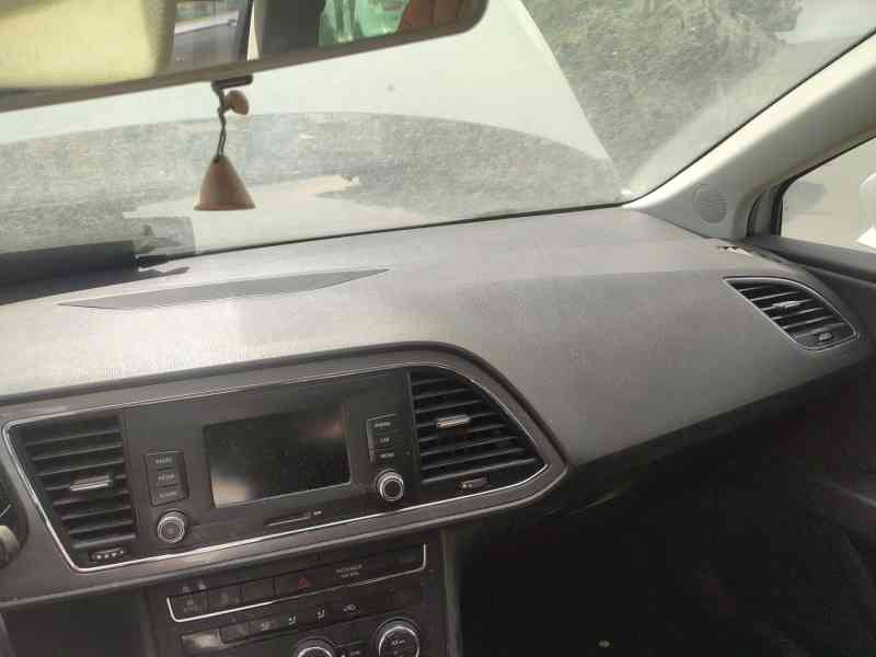 Recambio de salpicadero para seat leon (5f1) 2.0 tdi referencia OEM IAM 5F1857005ETPI  