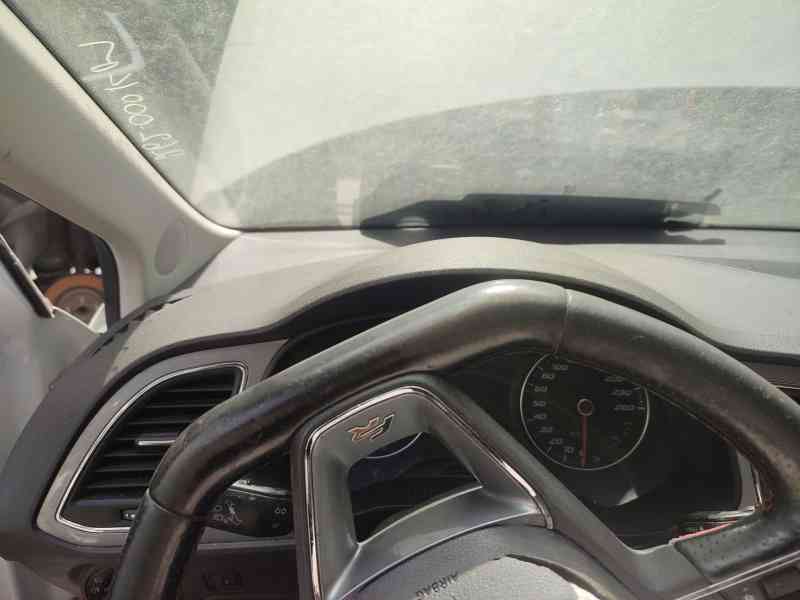 Recambio de salpicadero para seat leon (5f1) 2.0 tdi referencia OEM IAM 5F1857005ETPI  