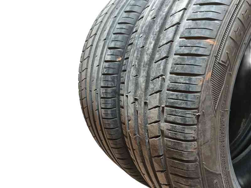 Recambio de neumatico para » otros... modelos referencia OEM IAM 225/45 R17 94Y 2 ZEETEX