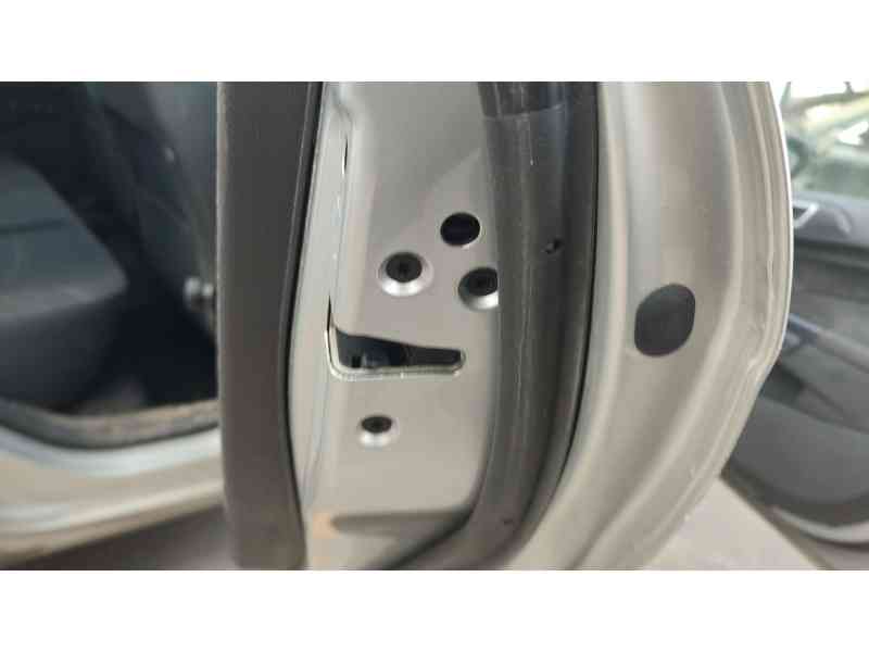 Recambio de cerradura puerta trasera derecha para ford fiesta vi (cb1, ccn) 1.25 referencia OEM IAM 2053473  
