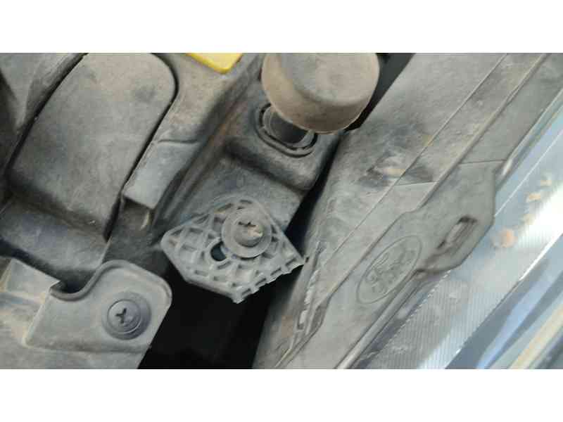 Recambio de faro izquierdo para ford fiesta vi (cb1, ccn) 1.25 referencia OEM IAM 2126888  