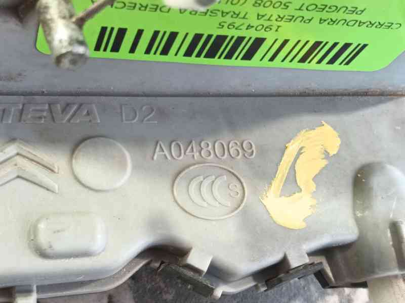 Recambio de cerradura puerta trasera derecha para peugeot 5008 (0u_, 0e_) 1.6 hdi referencia OEM IAM  1044101593 A01541