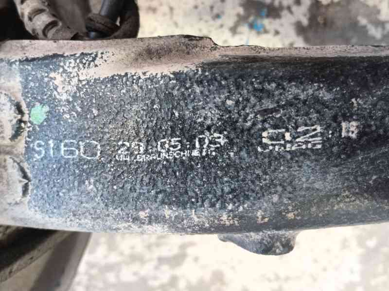 Recambio de mangueta delantera izquierda para volkswagen passat b5.5 variant (3b6) 1.9 tdi referencia OEM IAM 8D0407257AM  