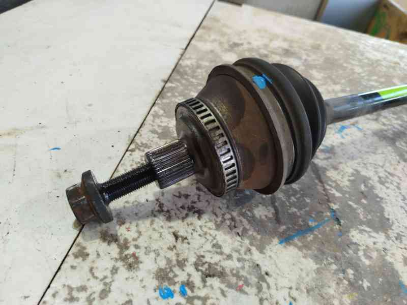 Recambio de transmision delantera derecha para volkswagen passat b5.5 variant (3b6) 1.9 tdi referencia OEM IAM 8D0407452QX / 8D0