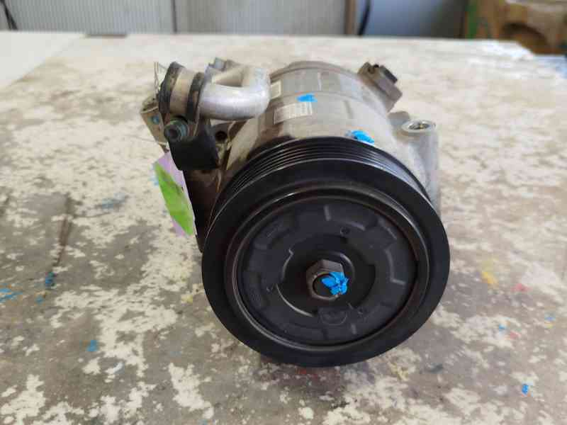 Recambio de compresor aire acondicionado para seat ibiza iii (6l1) 1.9 sdi referencia OEM IAM 6Q0820808F  