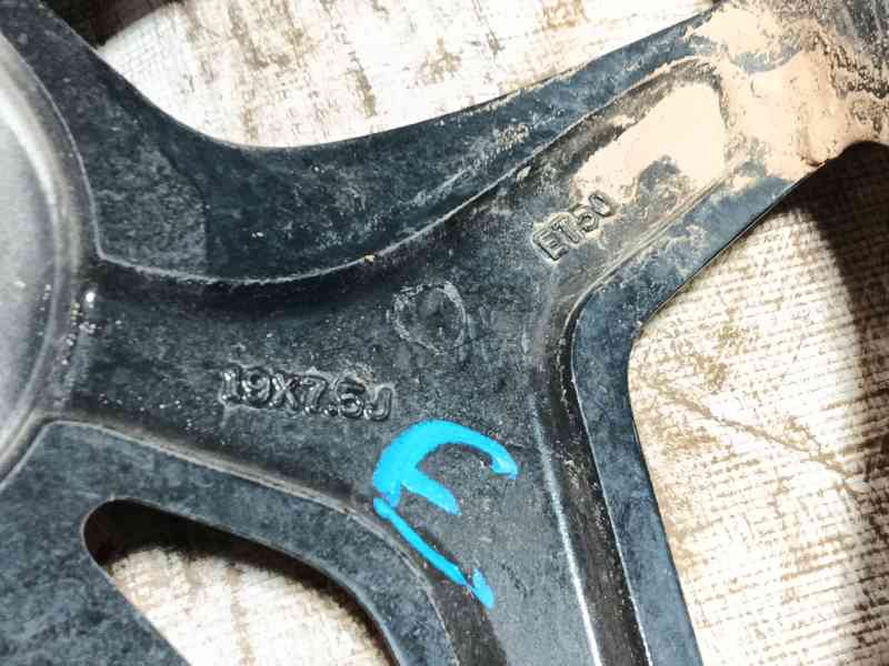Recambio de llanta para ford kuga iii (dfk) 2.5 duratec plug-in-hybrid referencia OEM IAM   