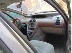 citroën xsara picasso (n68) del año 2002 2