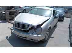 mercedes-benz clk (c208) del año 2001