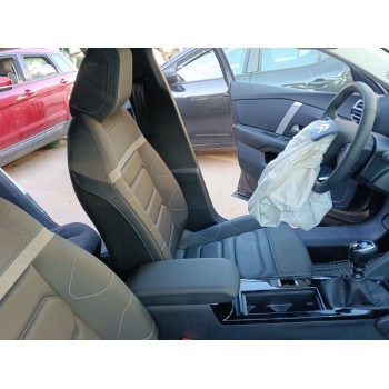 ASIENTO DELANTERO IZQUIERDO 