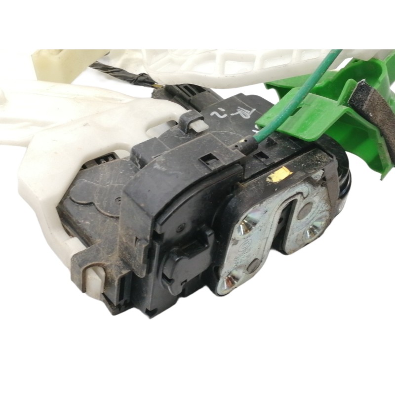 Recambio de cerradura puerta trasera izquierda para hyundai i40 style blue referencia OEM IAM 814103Z000  