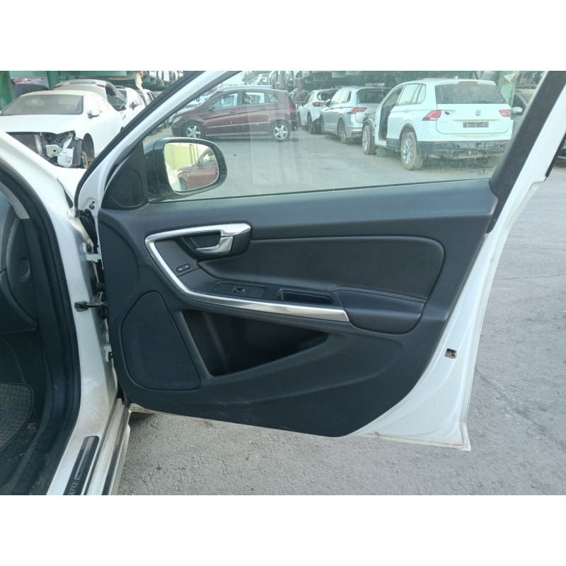 Recambio de guarnecido puerta delantera derecha para volvo v60 i (155) d3 referencia OEM IAM   