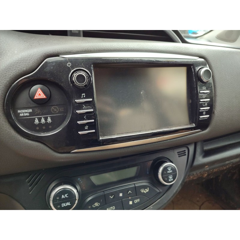 Recambio de sistema audio / radio cd para toyota yaris (_p13_) 1.5 hybrid (nhp130_) referencia OEM IAM   