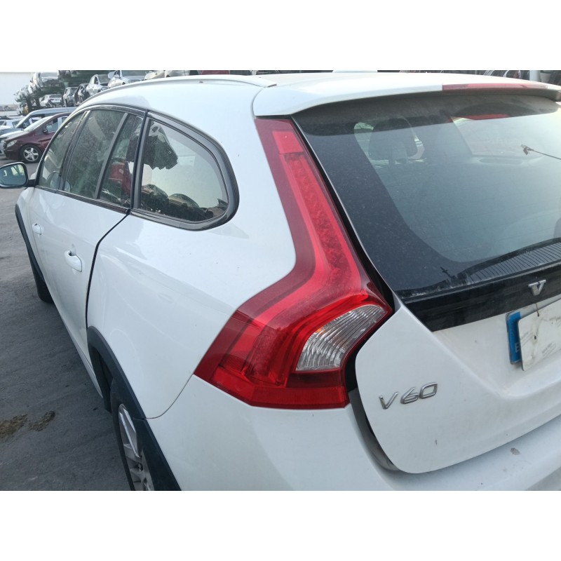 Recambio de piloto trasero izquierdo para volvo v60 i (155) d3 referencia OEM IAM 31395928  