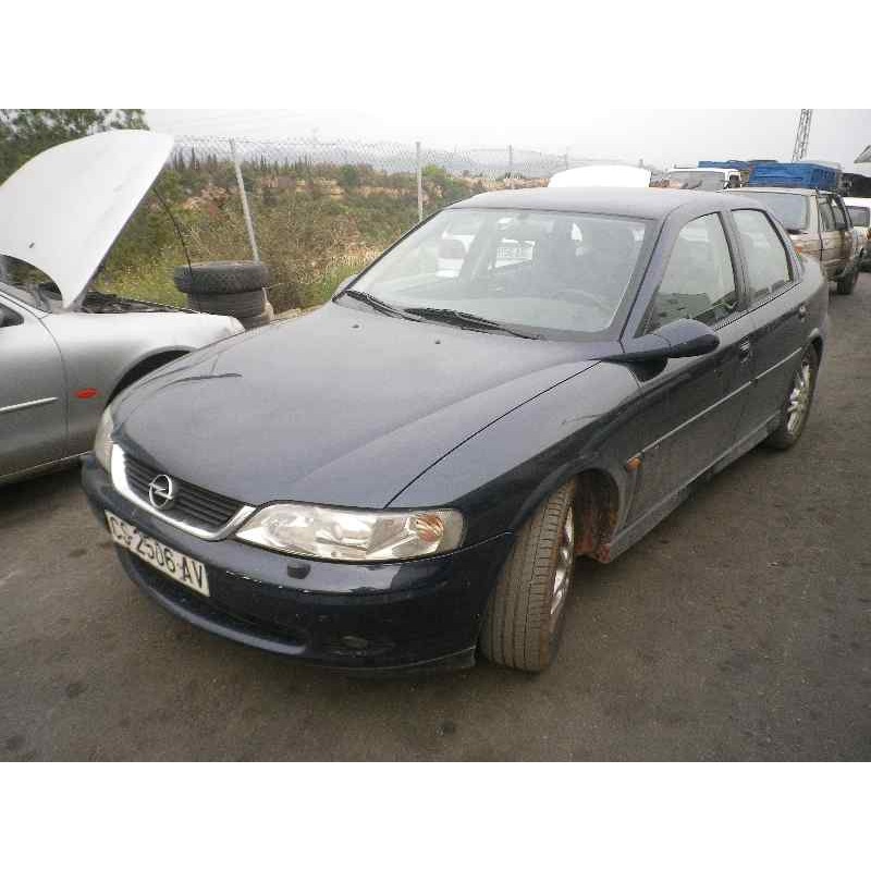OPEL VECTRA B BERLINA