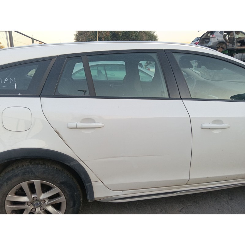 Recambio de puerta trasera derecha para volvo v60 i (155) d3 referencia OEM IAM 32291067  