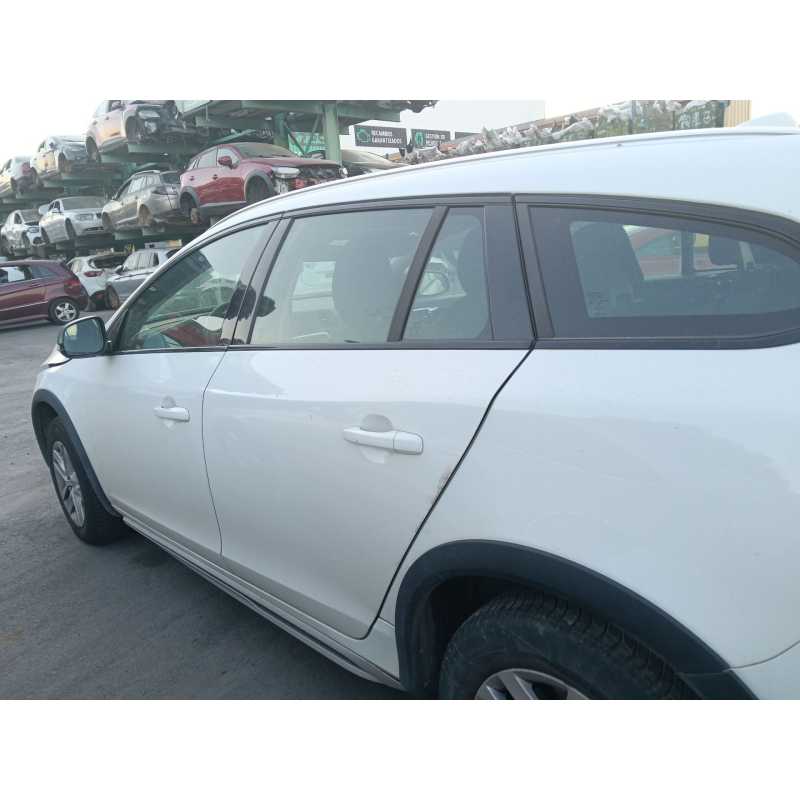 Recambio de puerta trasera izquierda para volvo v60 i (155) d3 referencia OEM IAM 32291066  
