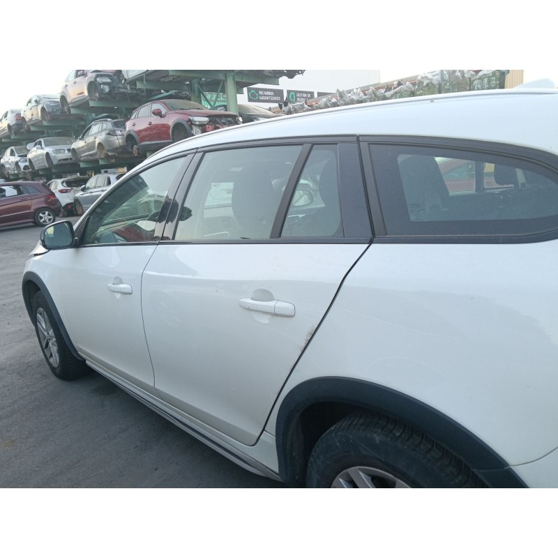 Recambio de puerta trasera izquierda para volvo v60 i (155) d3 referencia OEM IAM 32291066  