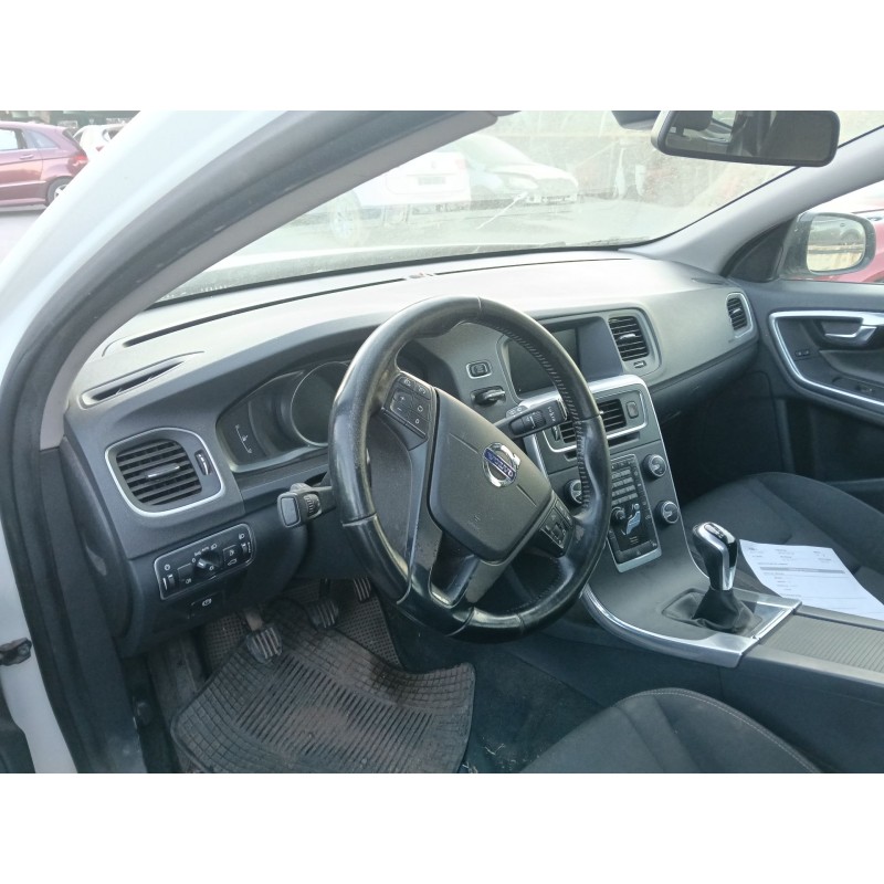 Recambio de salpicadero para volvo v60 i (155) d3 referencia OEM IAM 39826877  