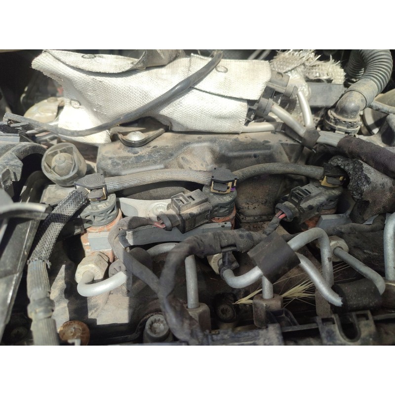 Recambio de inyector para seat leon (5f1) 2.0 tdi referencia OEM IAM 04L130277AC  
