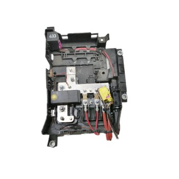 CAJA RELES / FUSIBLES 7L0937548 15426742 