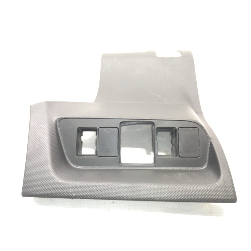 Recambio de moldura para toyota auris active referencia OEM IAM 5554502030  