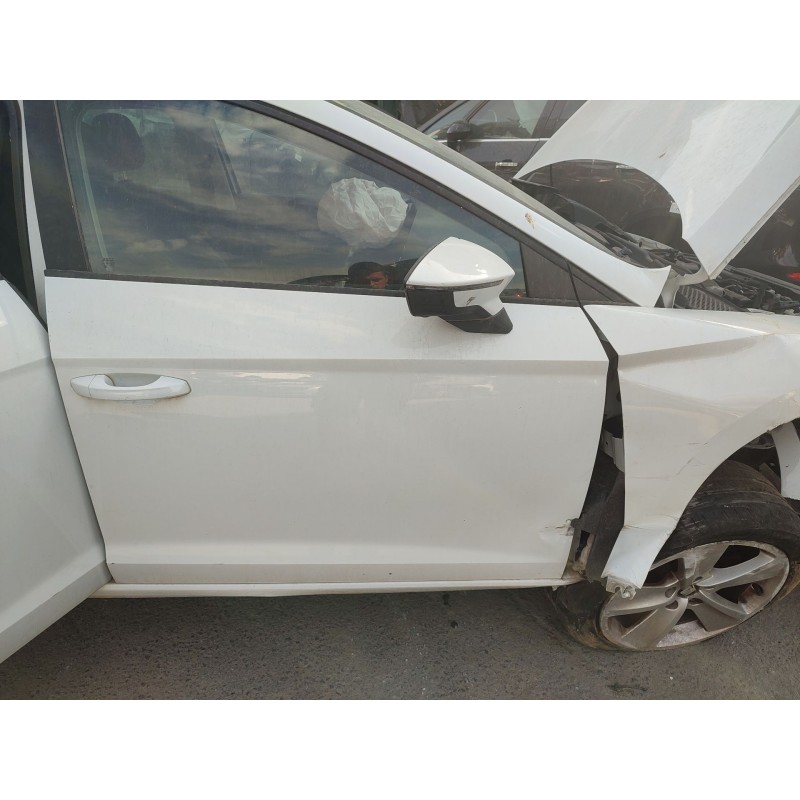 Recambio de puerta delantera derecha para seat leon (5f1) 2.0 tdi referencia OEM IAM 5F4831056A  