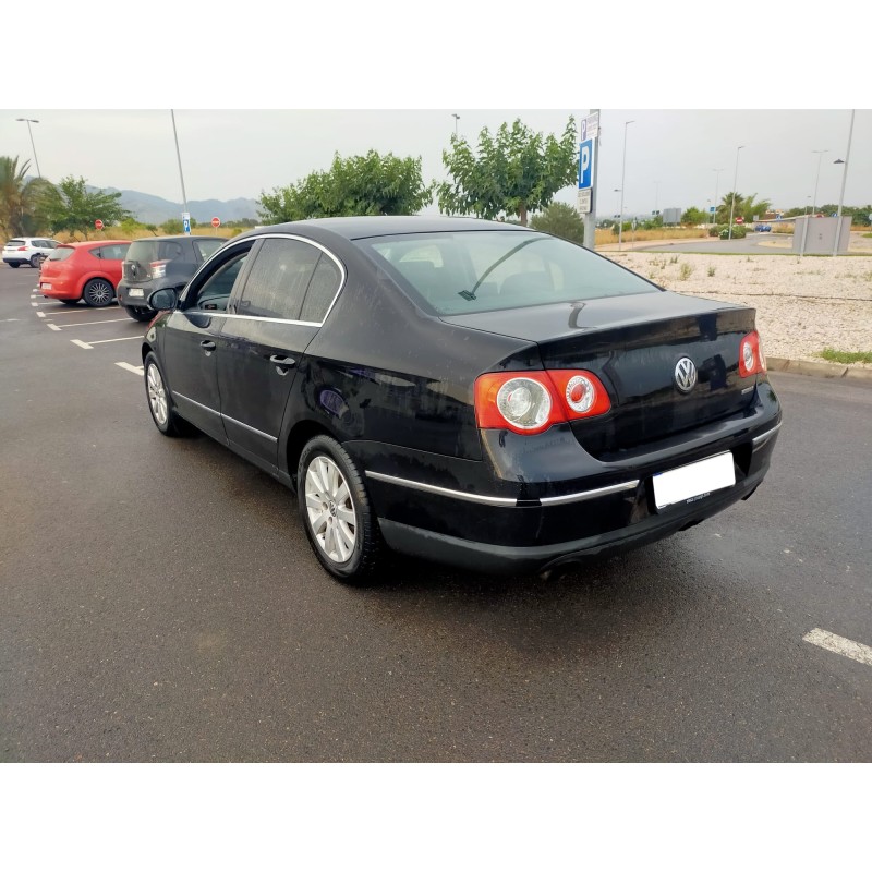 VOLKSWAGEN PASSAT BERLINA (3C2)