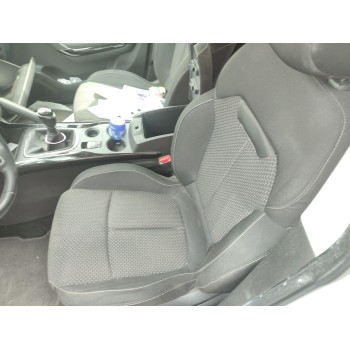 ASIENTO DELANTERO IZQUIERDO 