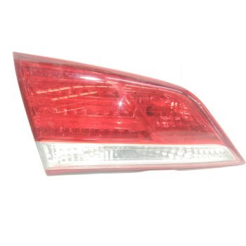 PILOTO TRASERO IZQUIERDO INTERIOR 924043Z300 