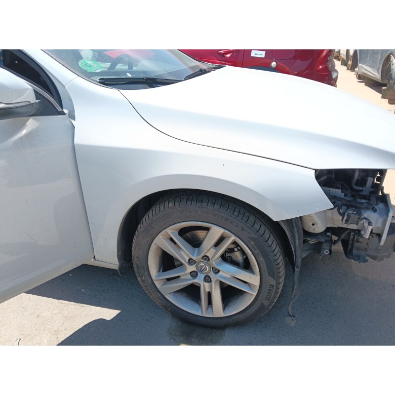 Recambio de aleta delantera derecha para volvo s60 ii (134) d3 referencia OEM IAM 31416209  
