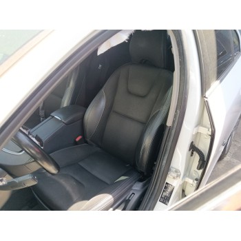 ASIENTO DELANTERO IZQUIERDO 