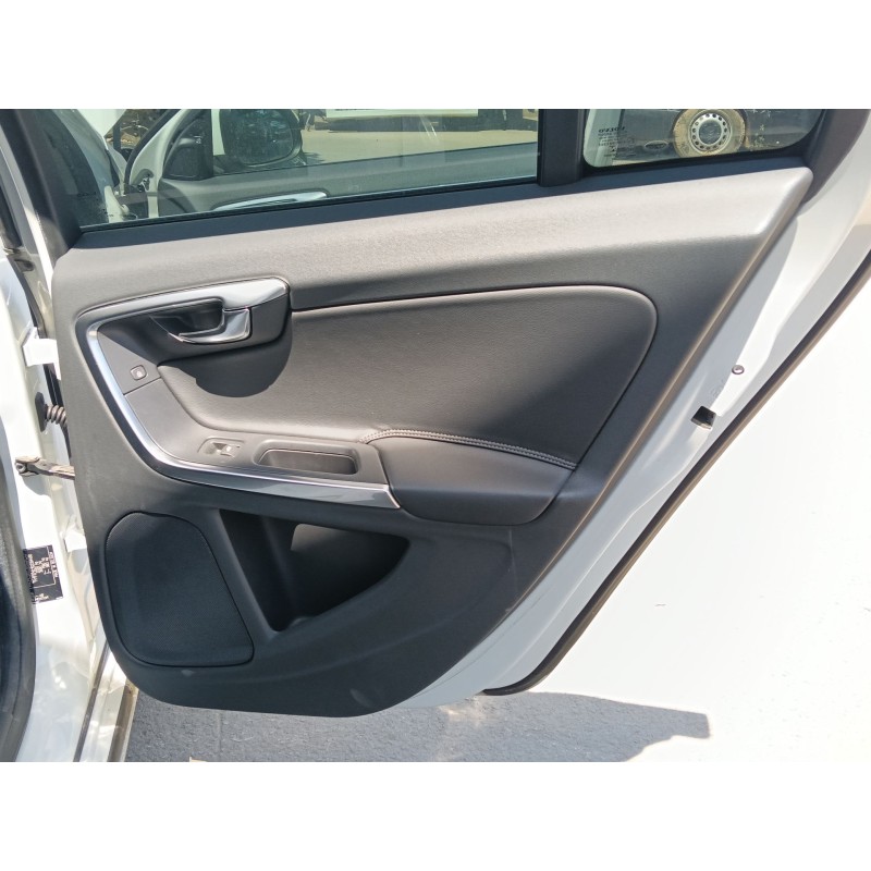 Recambio de guarnecido puerta trasera derecha para volvo s60 ii (134) d3 referencia OEM IAM   