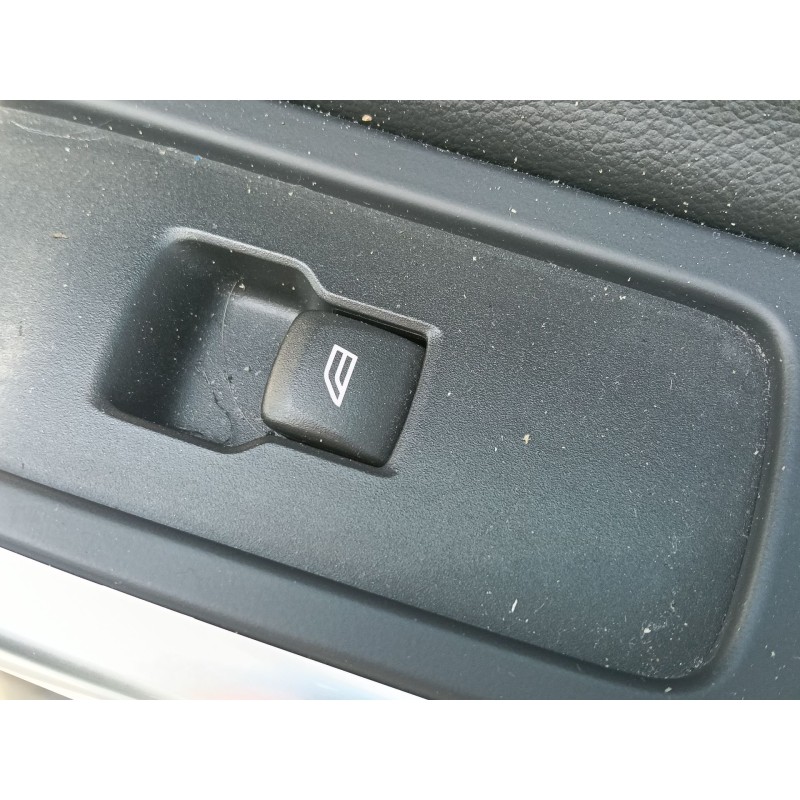 Recambio de mando elevalunas delantero derecho para volvo s60 ii (134) d3 referencia OEM IAM 31394850  