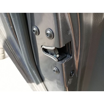 CERRADURA PUERTA TRASERA IZQUIERDA 