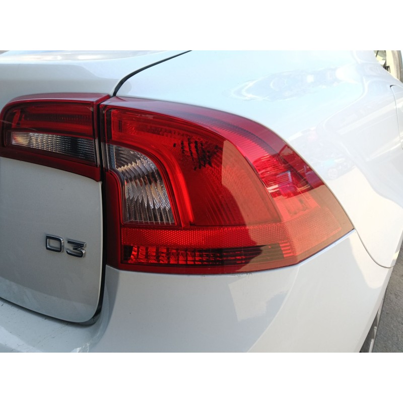 Recambio de piloto trasero derecho para volvo s60 ii (134) d3 referencia OEM IAM 31434854  