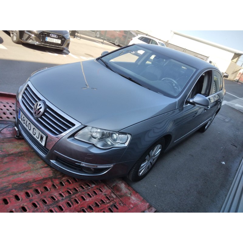 VOLKSWAGEN PASSAT BERLINA (3C2)