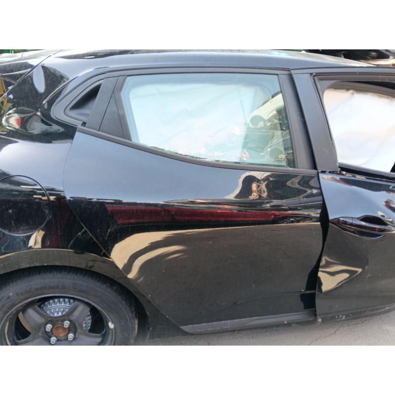 Recambio de puerta trasera derecha para renault clio v (b7_) tce 90 (b7mt) referencia OEM IAM 821008513R  