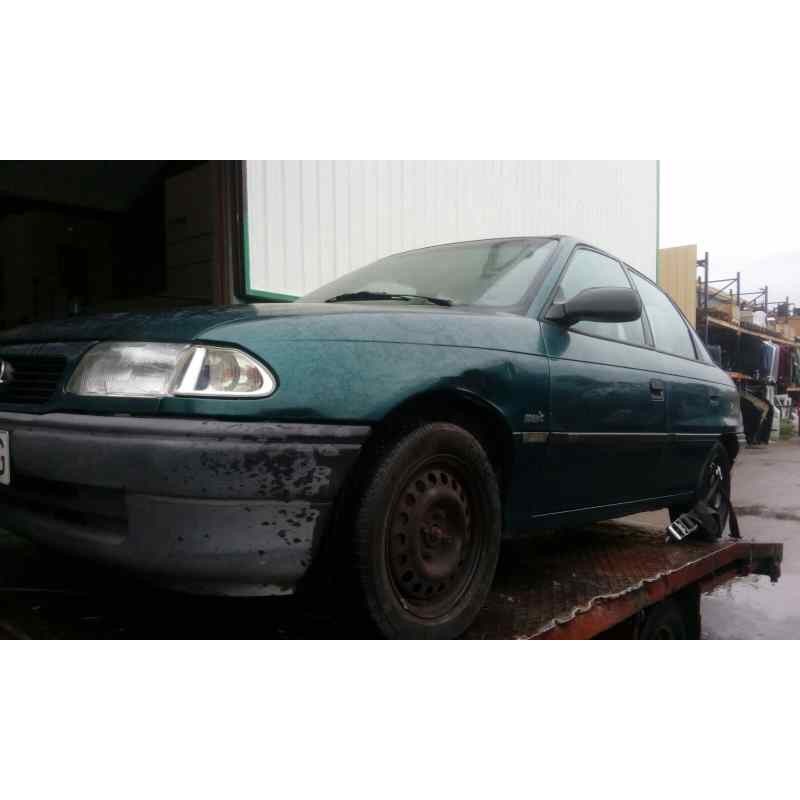 OPEL ASTRA F BERLINA