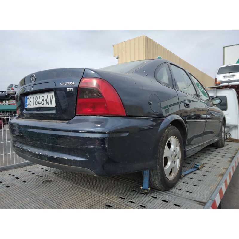 OPEL VECTRA B BERLINA