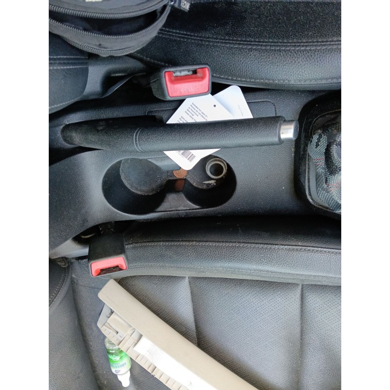 Recambio de enganche cinturon delantero derecho para kia stonic (yb) 1.2 cvvt referencia OEM IAM   