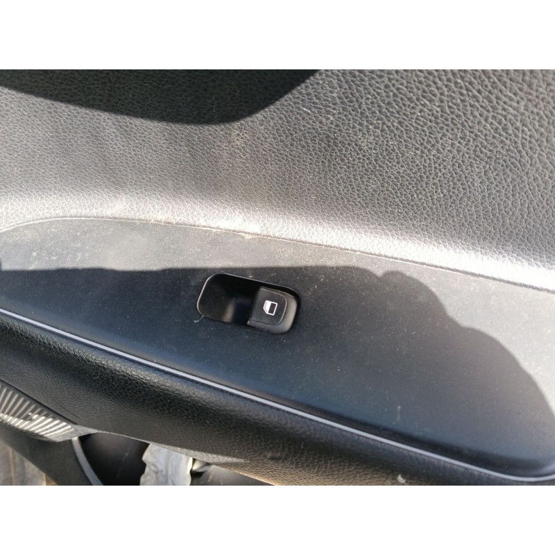 Recambio de mando elevalunas trasero derecho para kia stonic (yb) 1.2 cvvt referencia OEM IAM 93576H8000  