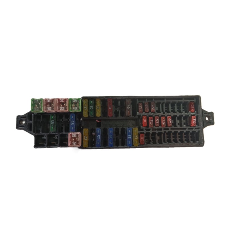 Recambio de caja reles / fusibles para skoda fabia iii (nj3) 1.2 tsi referencia OEM IAM 6C0937615A 63520887 
