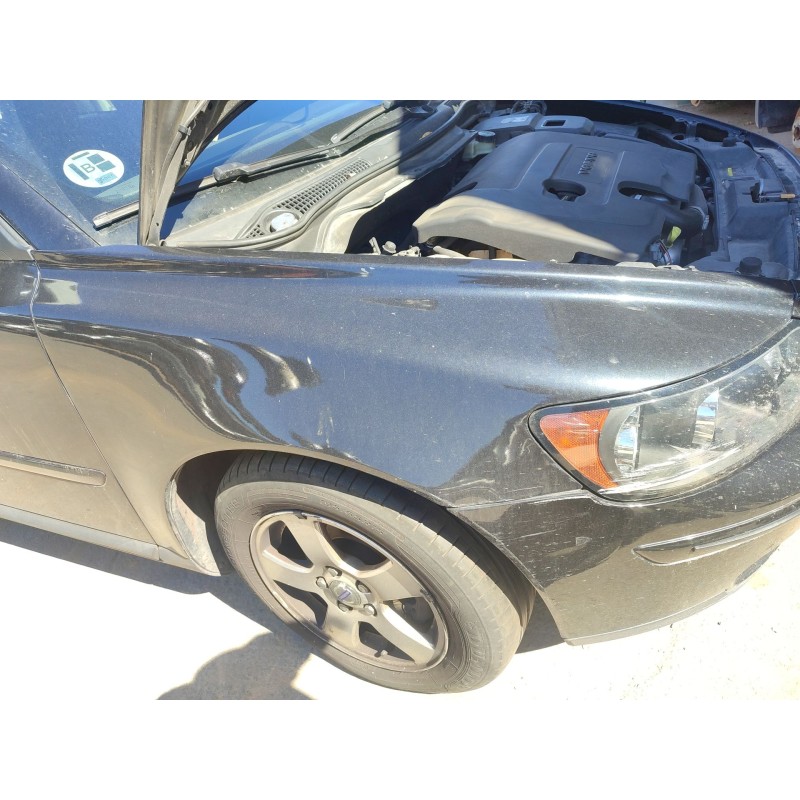 Recambio de aleta delantera derecha para volvo s40 ii (544) 1.6 d referencia OEM IAM   