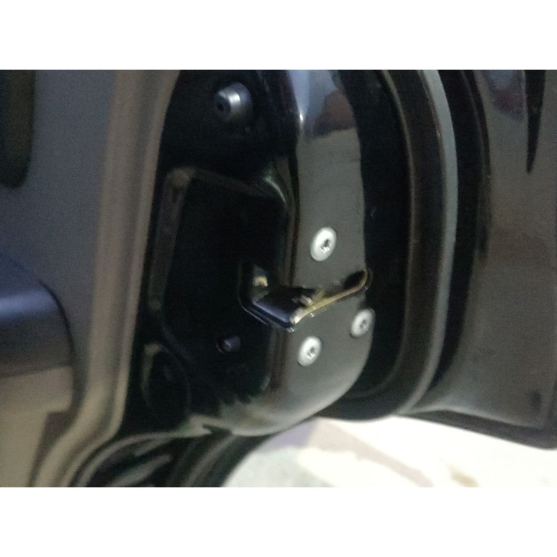 Recambio de cerradura puerta trasera derecha para nissan x-trail i (t30) 2.2 dci referencia OEM IAM   