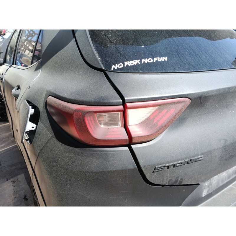 Recambio de piloto trasero izquierdo interior para kia stonic (yb) 1.2 cvvt referencia OEM IAM 92403H8500  