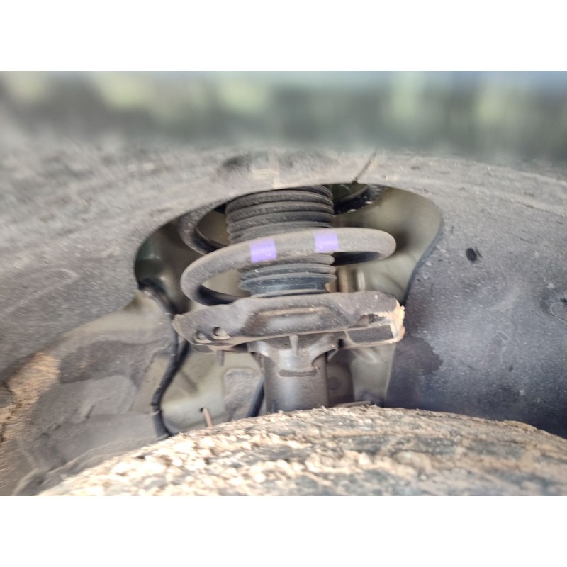 Recambio de amortiguador delantero derecho para hyundai kona sx2 1.6 gdi hybrid referencia OEM IAM   