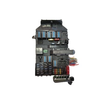 CAJA FUSIBLES DELANTERA Q0006090V005000000 0001683V001 1683V001