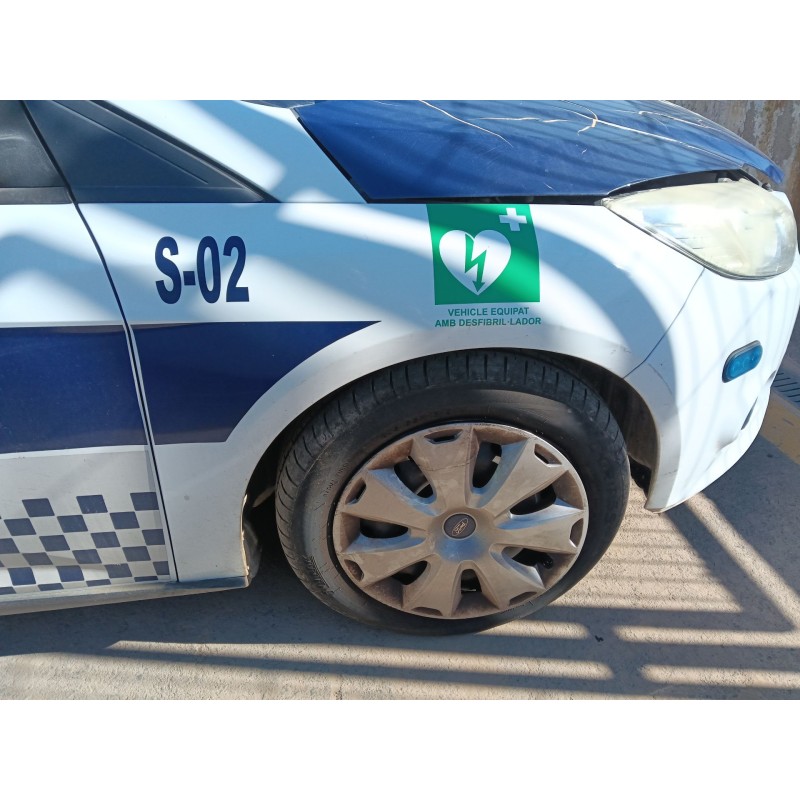 Recambio de aleta delantera izquierda para ford focus iii 1.6 tdci referencia OEM IAM 2171304  