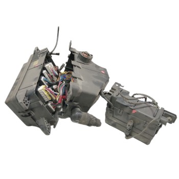 CAJA RELES / FUSIBLES 0K53H66760 